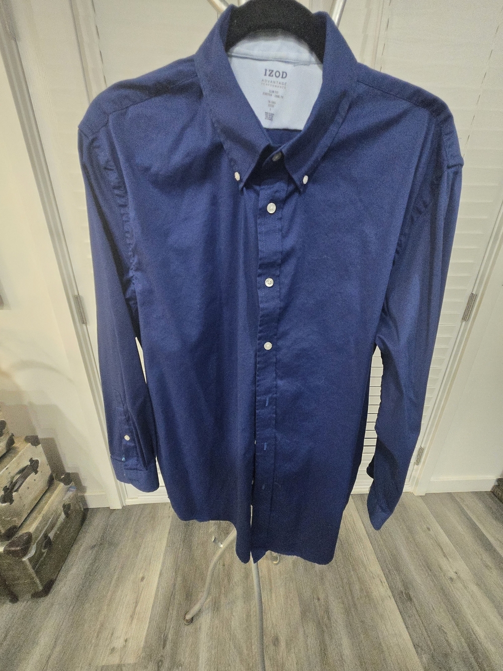 Izod Men's Button-Down Dress Shirt in Deep Navy
